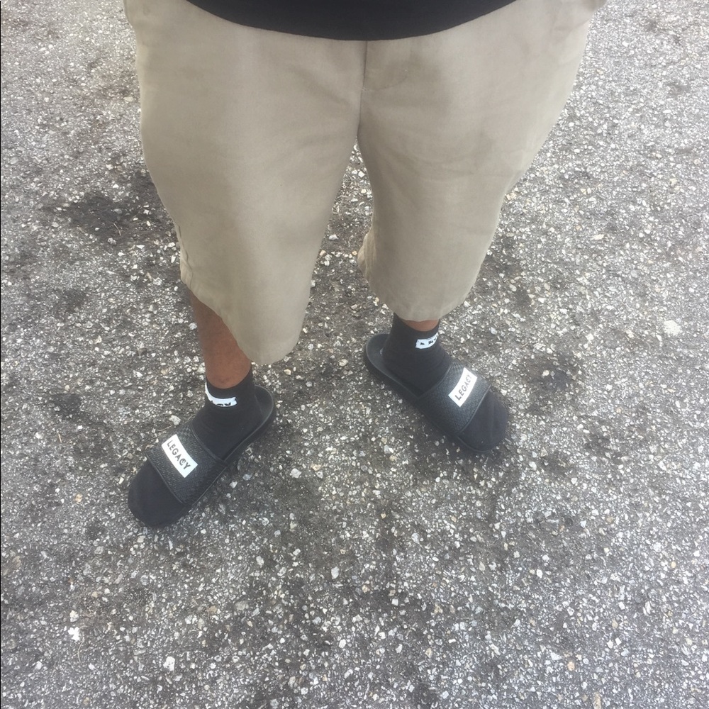 Men’s legacy slides